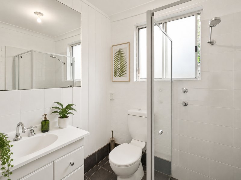 Photo - Lower/26 The Avenue, Newport NSW 2106 - Image 4