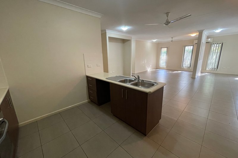 Photo - Lyons NT 0810 - Image 3