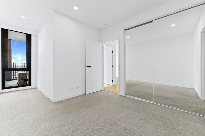 Photo - M-city 1106/2 Connam Avenue, Clayton VIC 3168 - Image 6