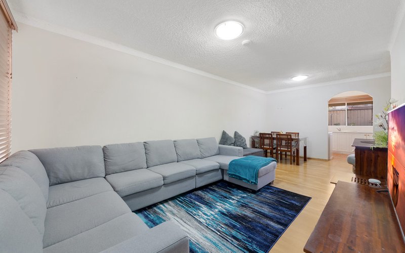 Photo - Macquarie Fields NSW 2564 - Image 2