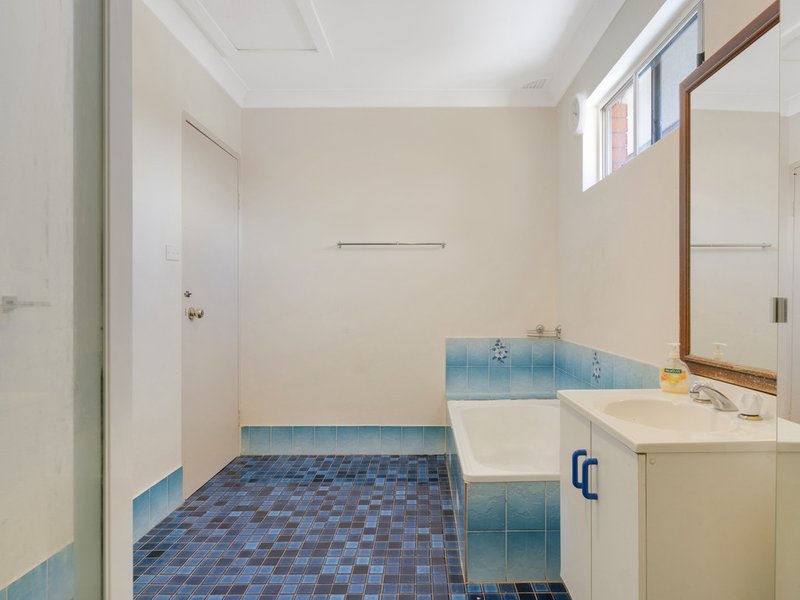 Photo - Macquarie Fields NSW 2564 - Image 7