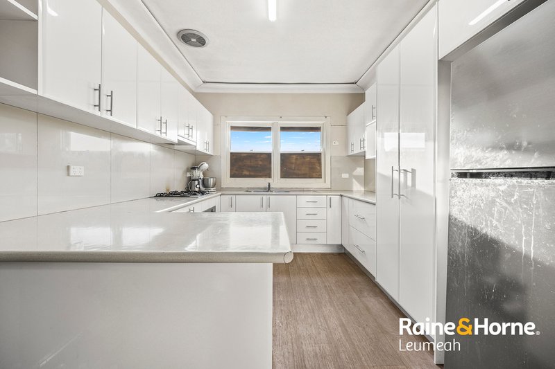 Photo - Macquarie Fields NSW 2564 - Image 4