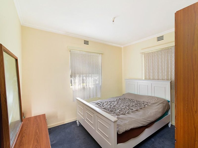 Photo - Mannering Park NSW 2259 - Image 4