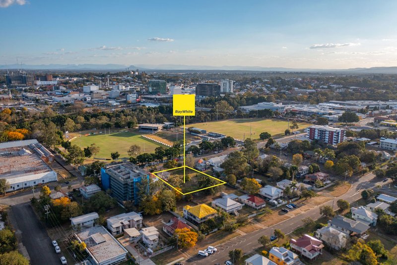 Photo - North Ipswich QLD 4305 - Image 19