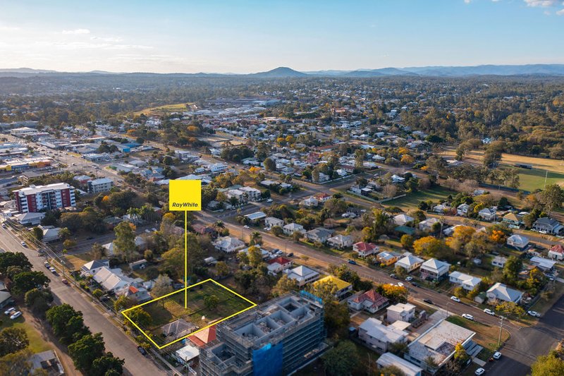 Photo - North Ipswich QLD 4305 - Image 31