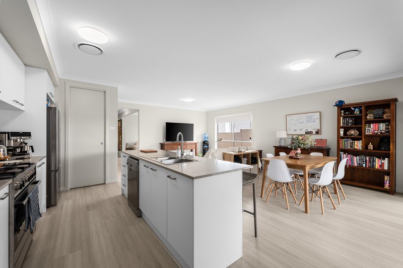 Photo - North Rothbury NSW 2335 - Image 8