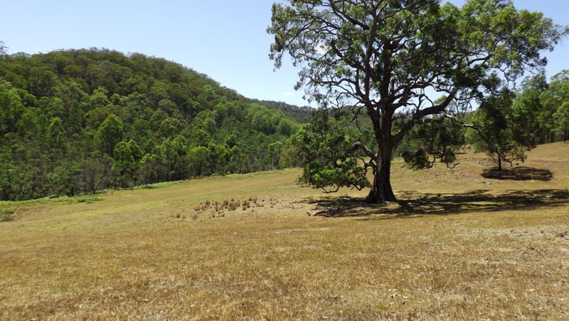 Off Putty Road, Howes Valley NSW 2330
