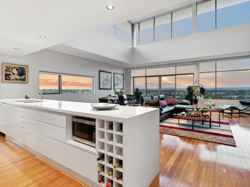 Photo - P1/47 Tully Road, East Perth WA 6004 - Image 4