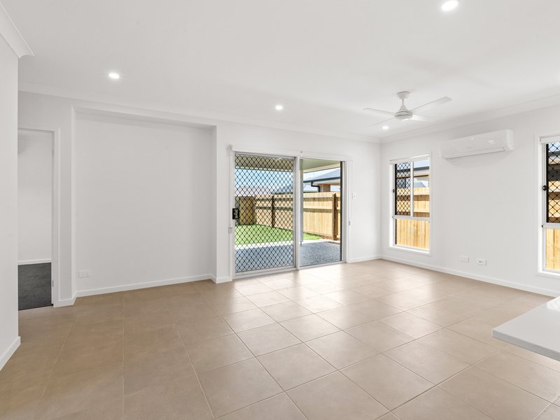 Photo - Park Ridge QLD 4125 - Image 2