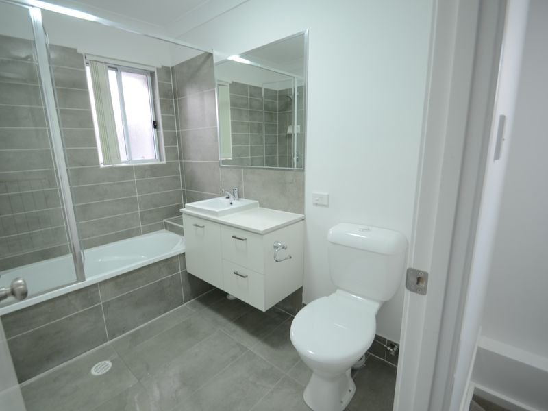 Photo - Park Ridge QLD 4125 - Image 3