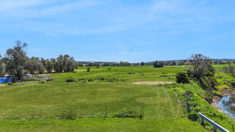 Photo - Part 51 Young Street, Quirindi NSW 2343 - Image 4