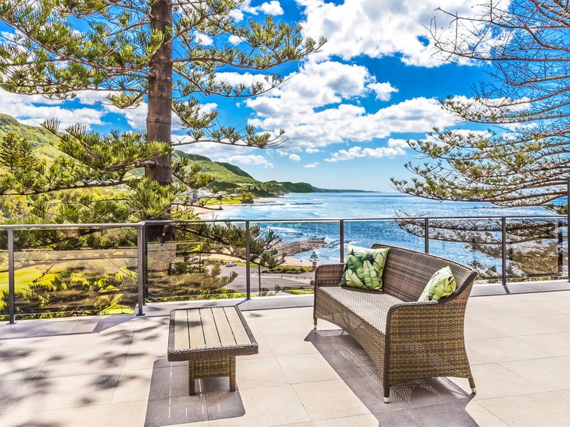 Photo - Penthouse 303, 1 Yuruga Street, Austinmer NSW 2515 - Image 2