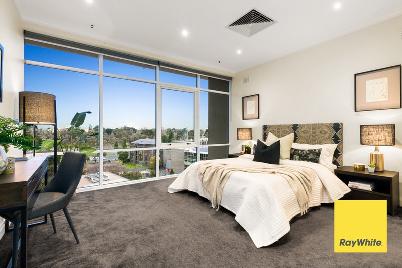 Photo - Penthouse/8 Wells Street, Southbank VIC 3006 - Image 8