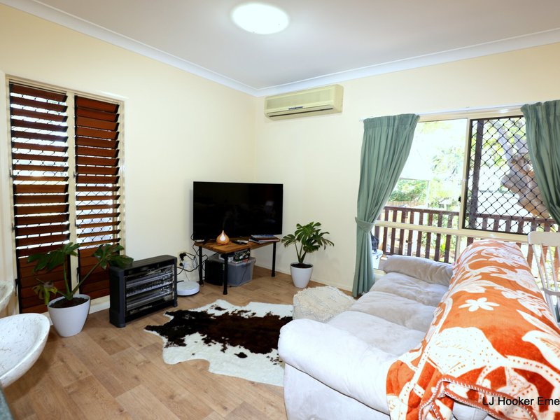 Photo - Poinciana Drive/1 17-19 Gladstone Street, Emerald QLD 4720 - Image 5