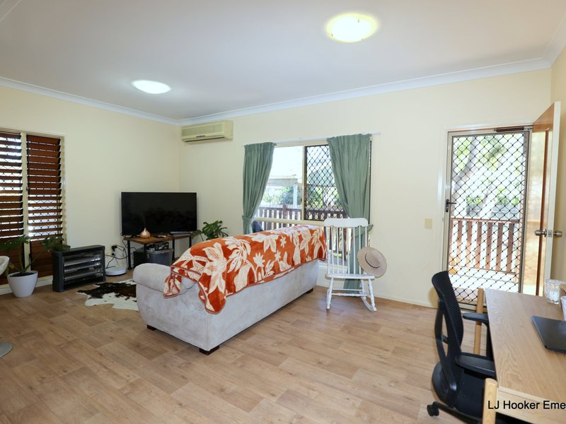 Photo - Poinciana Drive/1 17-19 Gladstone Street, Emerald QLD 4720 - Image 6