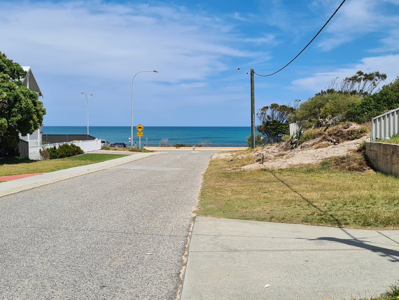 Photo - Proposed Lot 3, 7 Robert Road, Quinns Rocks WA 6030 - Image 5