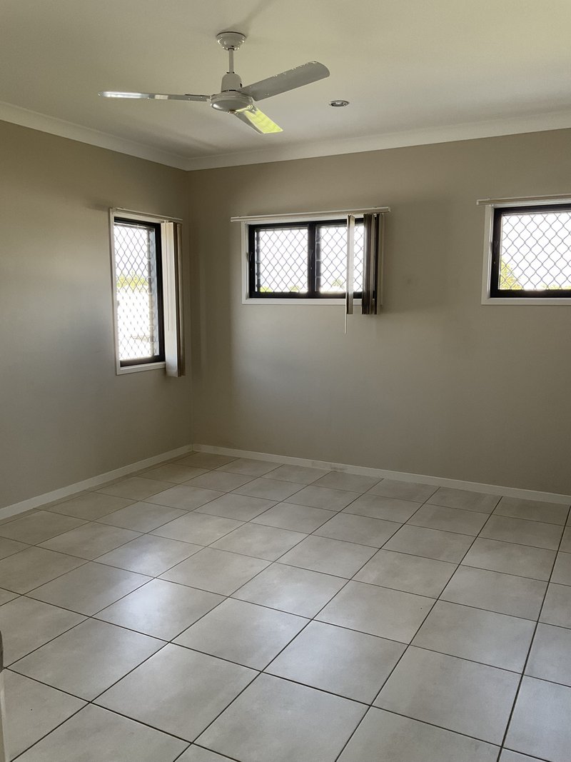 Photo - Rasmussen QLD 4815 - Image 8