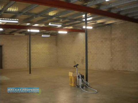 Photo - Read Shed/3 Tennyson Street, Mackay QLD 4740 - Image 3