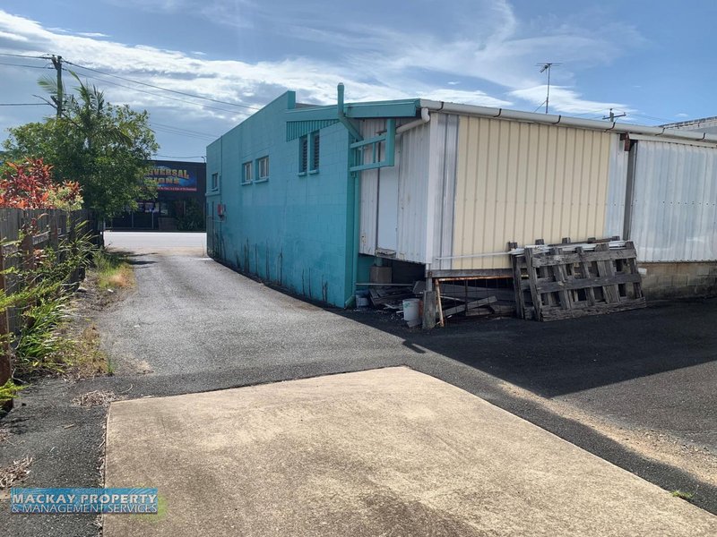 Photo - Read Shed/3 Tennyson Street, Mackay QLD 4740 - Image 6