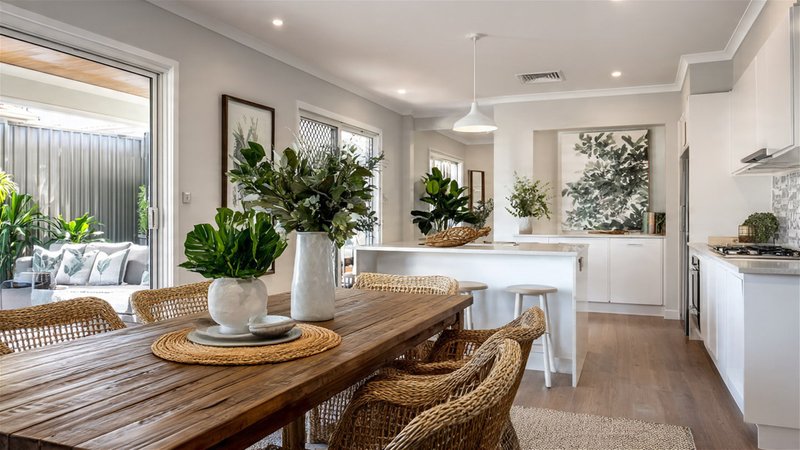 Photo - Redland Bay QLD 4165 - Image 2