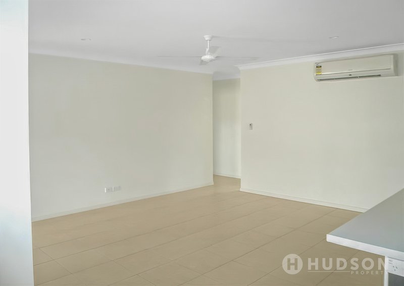 Photo - Redlynch QLD 4870 - Image 8
