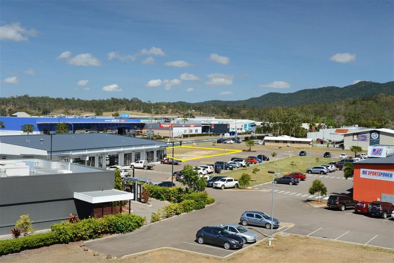 Photo - Reef Plaza Cnr Shute Harbour Rd/Paluma Road, Cannonvale QLD 4802 - Image 4