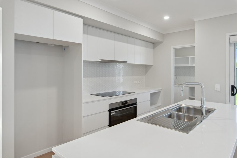 Photo - Ripley QLD 4306 - Image 6