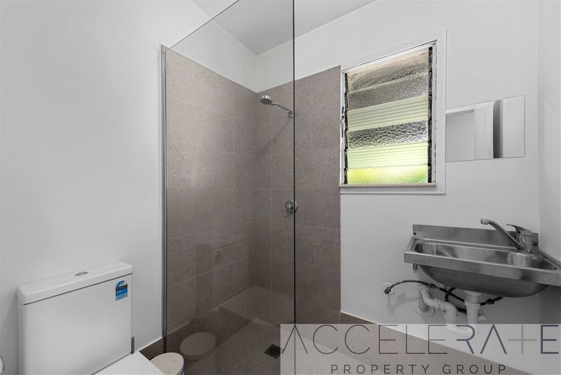 Photo - Room 10/555 Boundary Street, Spring Hill QLD 4000 - Image 4