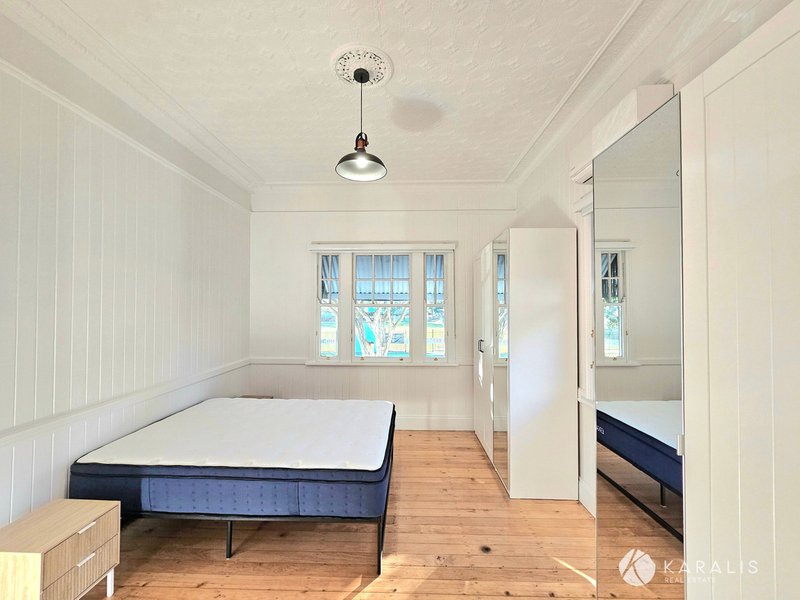 Photo - Room 1/9 Hardgrave Road, West End QLD 4101 - Image 12