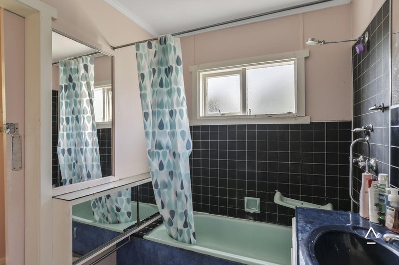 Photo - Room 2-12 Graham Street, Invermay TAS 7248 - Image 5