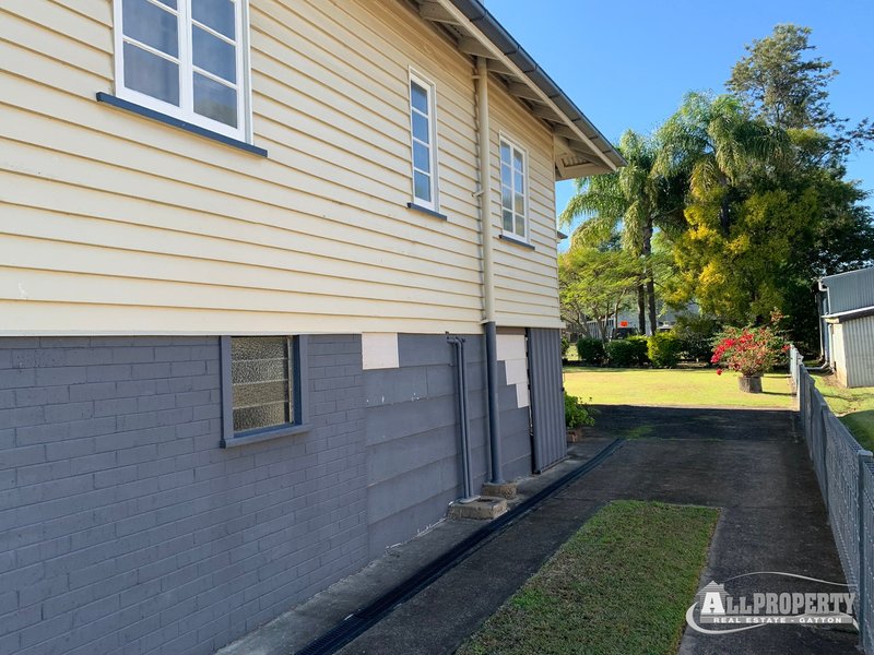 Photo - Room 2/20 East Street, Gatton QLD 4343 - Image 9