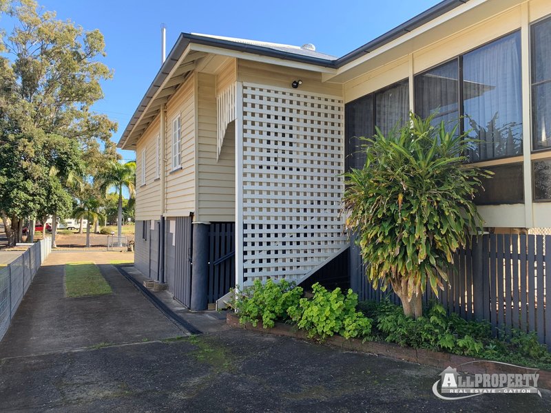 Photo - Room 2/20 East Street, Gatton QLD 4343 - Image 11