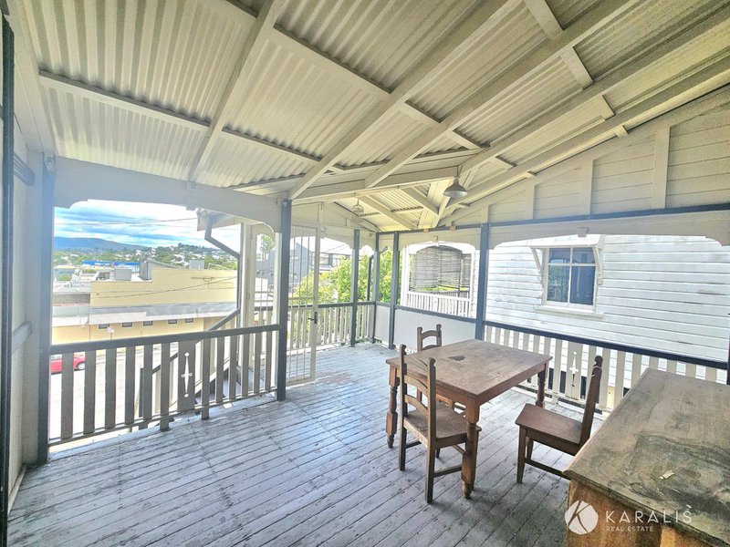 Photo - Room 2/7 Cox Road, Windsor QLD 4030 - Image 2