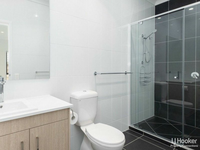 Photo - Room 3/14 Constance Court, Murrumba Downs QLD 4503 - Image 2