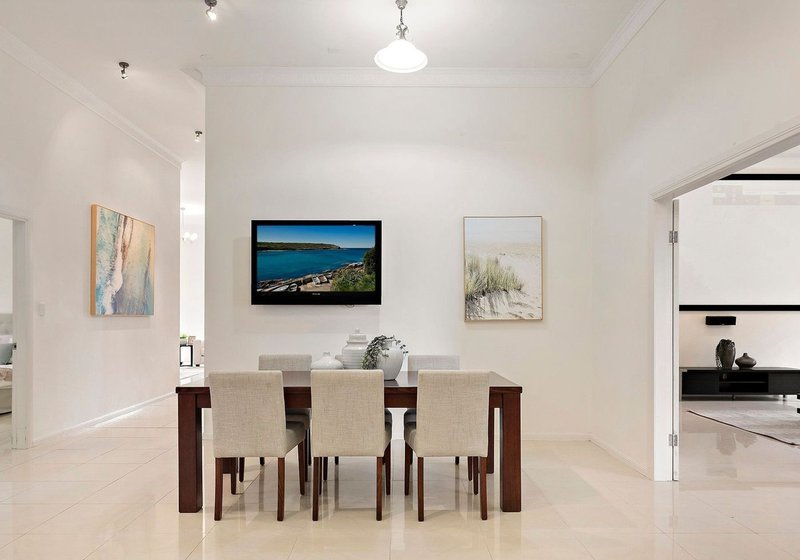 Photo - Room 4/7 Mercure Place, Highland Park QLD 4211 - Image 7