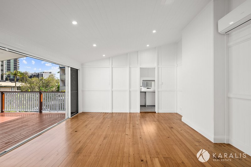 Photo - Room 4/9 Hardgrave Road, West End QLD 4101 - Image 31