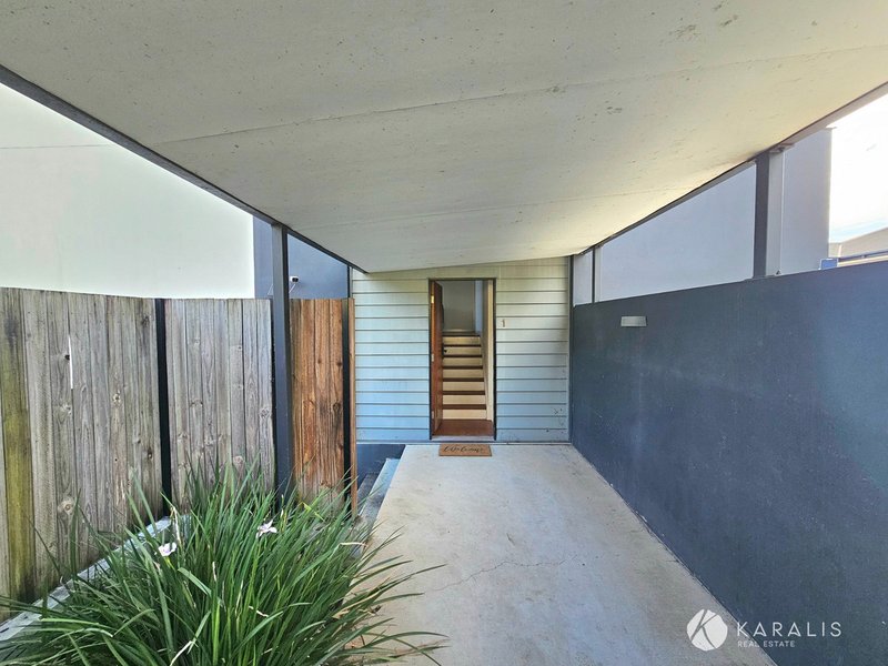 Photo - Room/484 Wynnum Road, Morningside QLD 4170 - Image 2