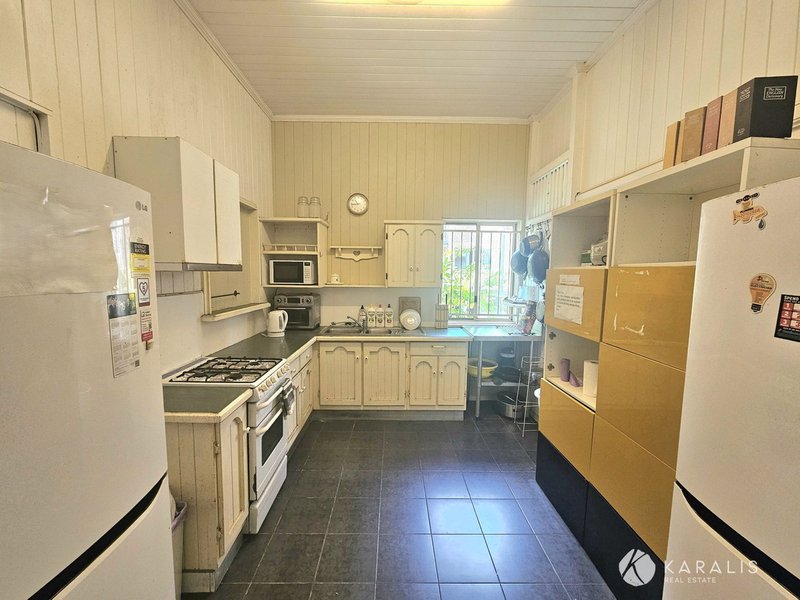 Photo - Room/7 Cox Road, Windsor QLD 4030 - Image 5