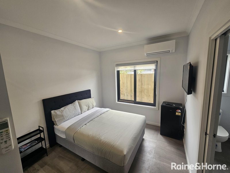 Photo - ROOMS 1-12/19 Annetta Court, Albanvale VIC 3021 - Image 8