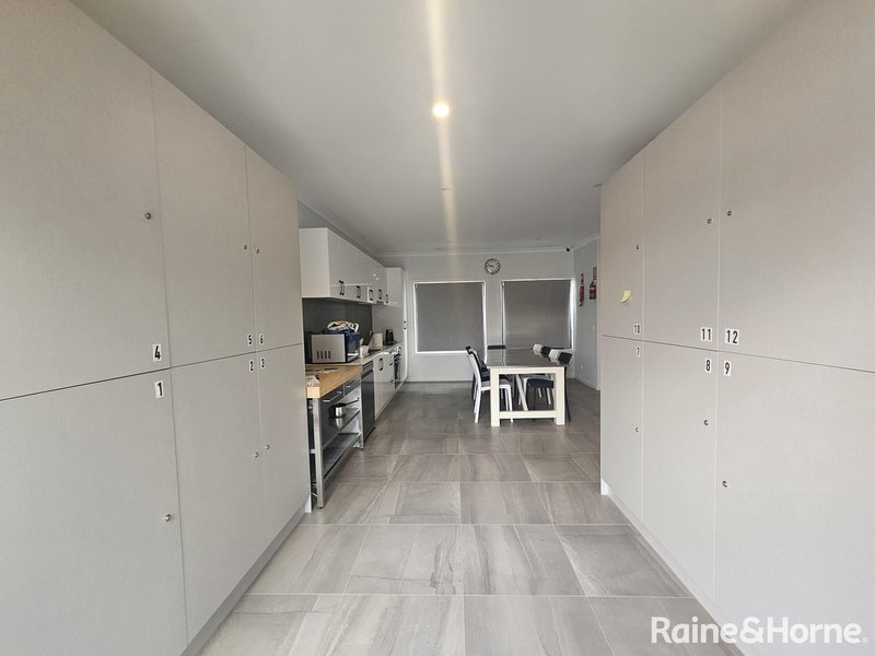 Photo - ROOMS 1-12/19 Annetta Court, Albanvale VIC 3021 - Image 12