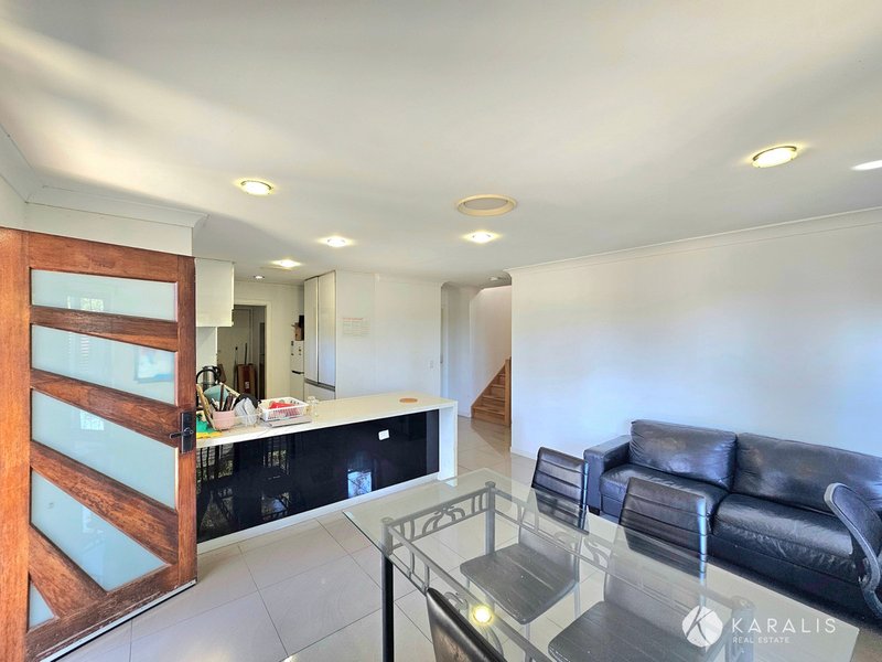Photo - Rooms/36 Taunton Street, Annerley QLD 4103 - Image 2