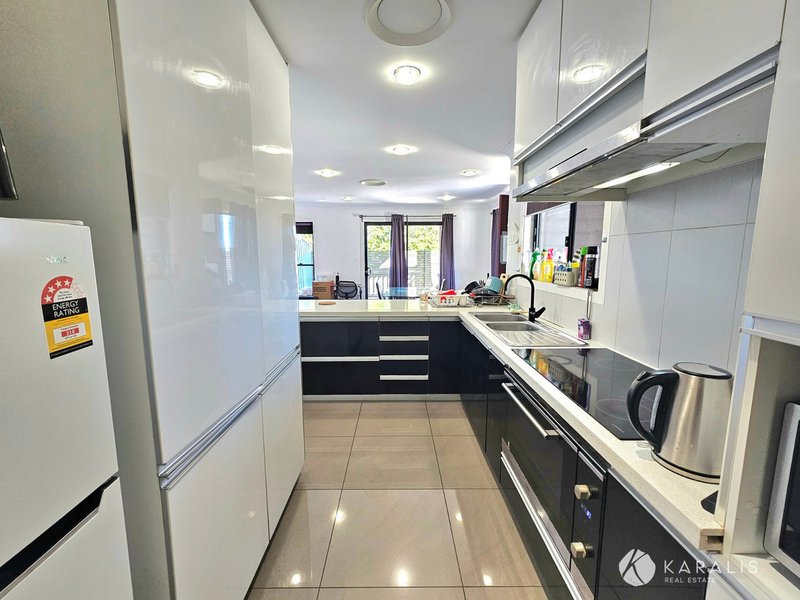 Photo - Rooms/36 Taunton Street, Annerley QLD 4103 - Image 6