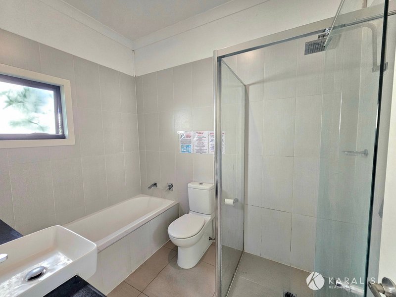 Photo - Rooms/36 Taunton Street, Annerley QLD 4103 - Image 9