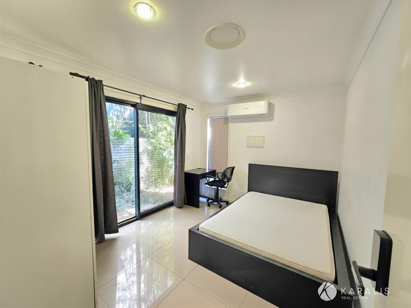 Photo - Rooms/36 Taunton Street, Annerley QLD 4103 - Image 11