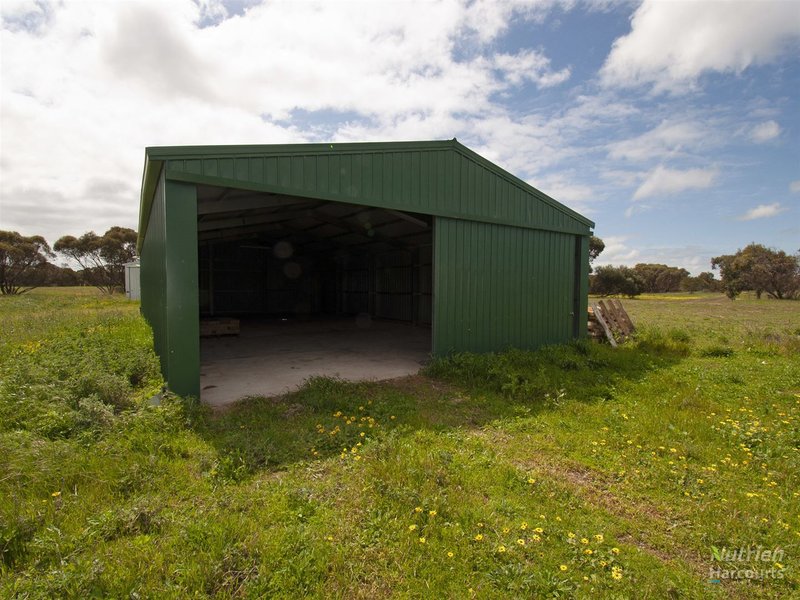 Photo - Sect. 146 Yorke Highway, Warooka SA 5577 - Image 16