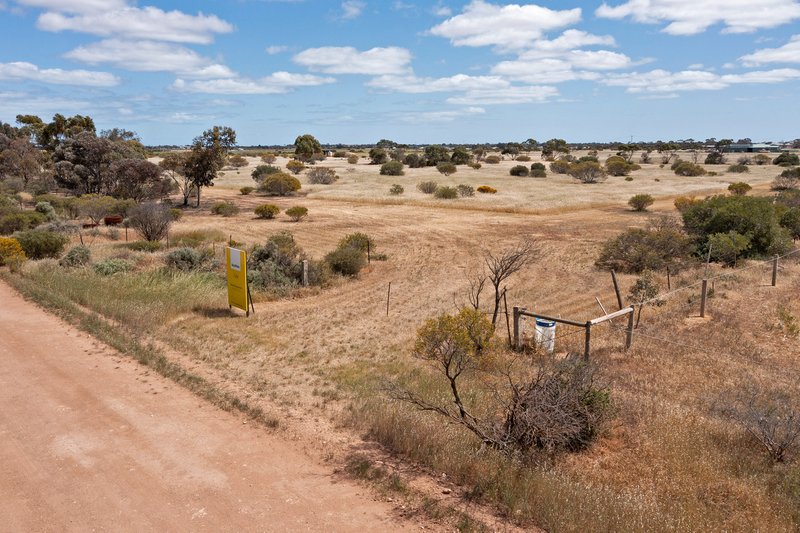 Photo - Section 393 Kooroona Road, Kadina SA 5554 - Image 7