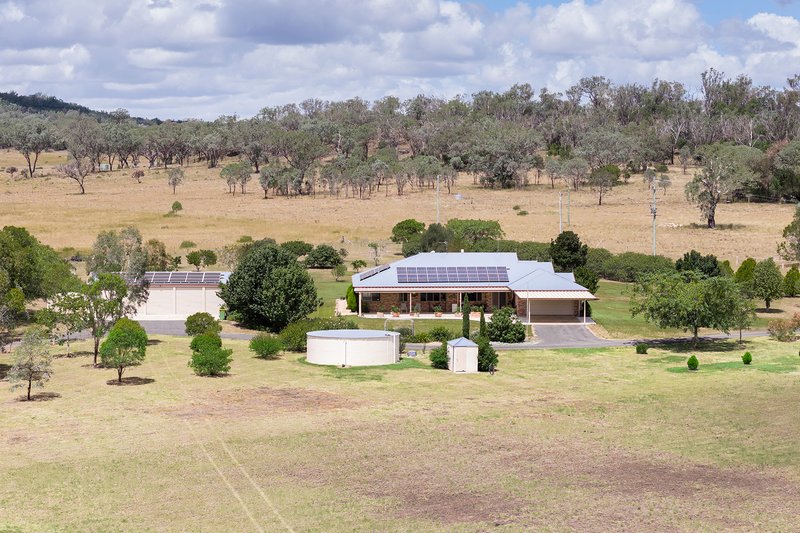 Photo - 'Serenity' 19 Jacob Lane, Linthorpe QLD 4356 - Image 4