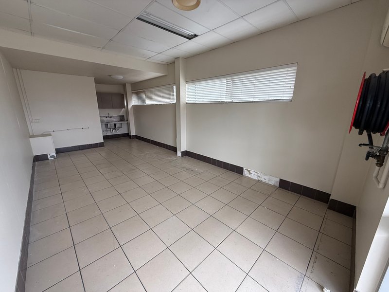 Photo - Shop 14/18-22 Kremzow Road, Brendale QLD 4500 - Image 2