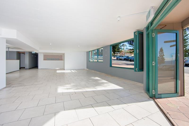 Photo - Shop 4/56 Carr Street, Coogee NSW 2034 - Image 5