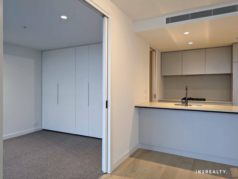 Photo - South Melbourne VIC 3205 - Image 6